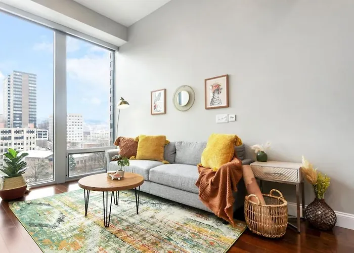Hostwise - The Washington At Chatham - Free Parking, Private Gym, More!