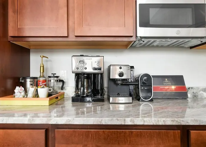 Hostwise - The Washington At Chatham - Free Parking, Private Gym, More! Appartement *