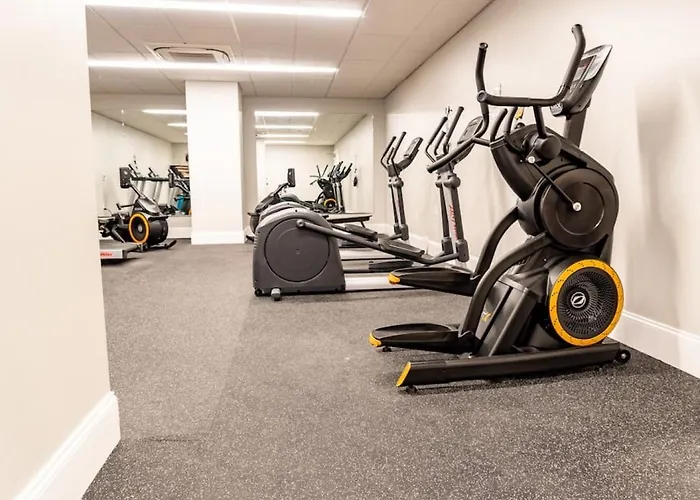 Appartement Hostwise - The Washington At Chatham - Free Parking, Private Gym, More! *
